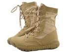 Medium waist combat boots